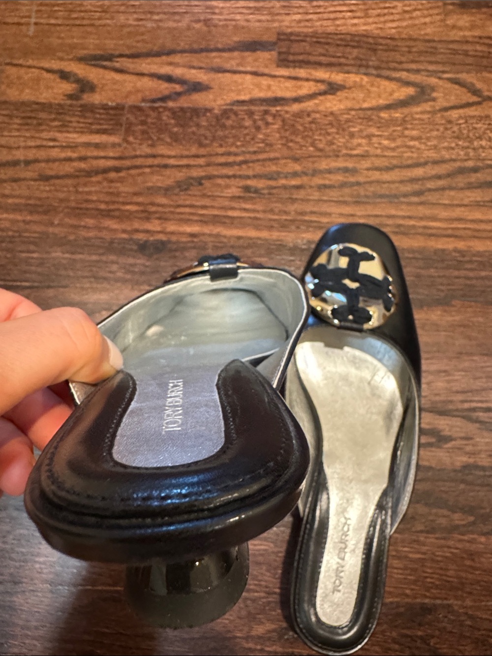 Tory Burch Black Slip-On Mules with Gold Logo Medallion - Picture 4 of 6